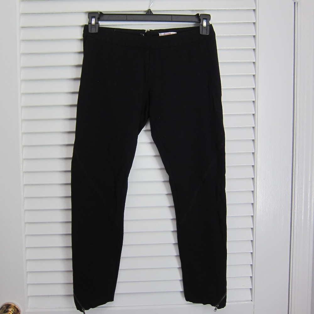 Romeo & Juliet Couture Knit Skinny Pants w/ Zipper Detail sz M
